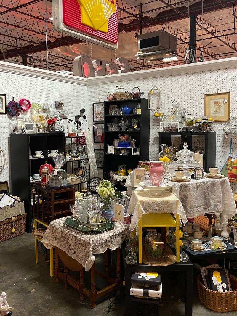 The Auction Hall Is Designed For Long Sale Days