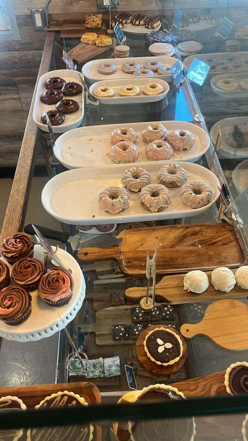 Cinnamon Rolls Bring The Cream Cheese Icing Energy