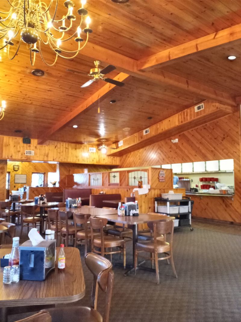 Circle J Family Steak House