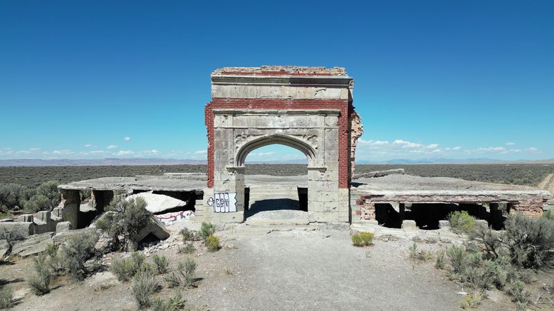 Metropolis Ghost Town
