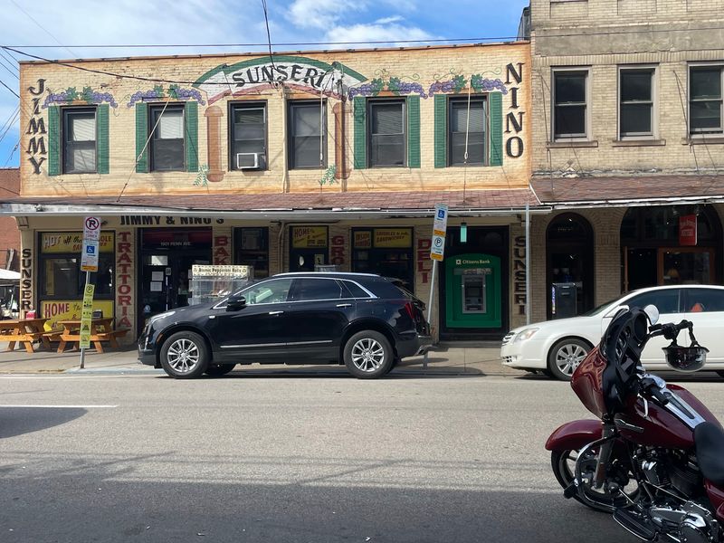 Jimmy & Nino Sunseri Shop & Cafe