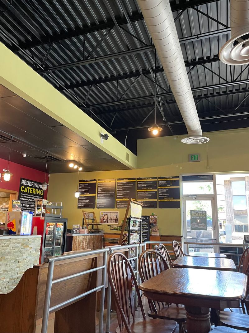 Relaxed Counter Service Keeps Things Simple