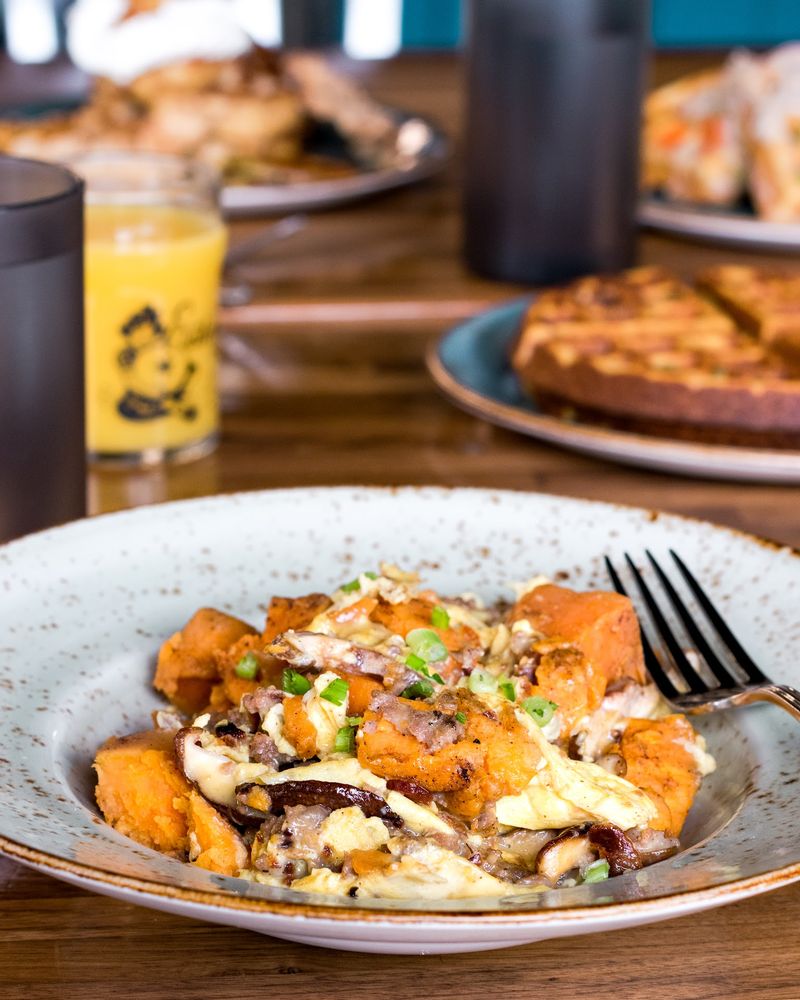 Signature Plates With a Mountain Twist