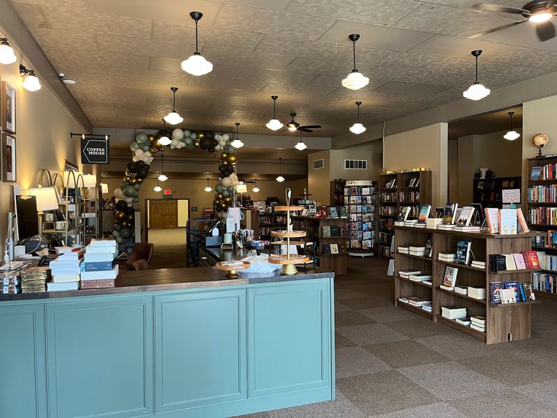 By the Hearth Bookshop & Coffeehouse, Bloomfield