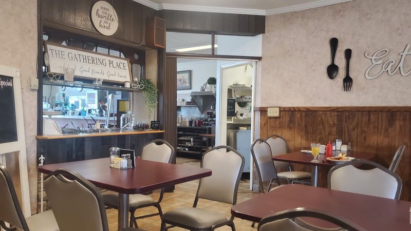 Old Salina Photos Give The Meal Another Layer