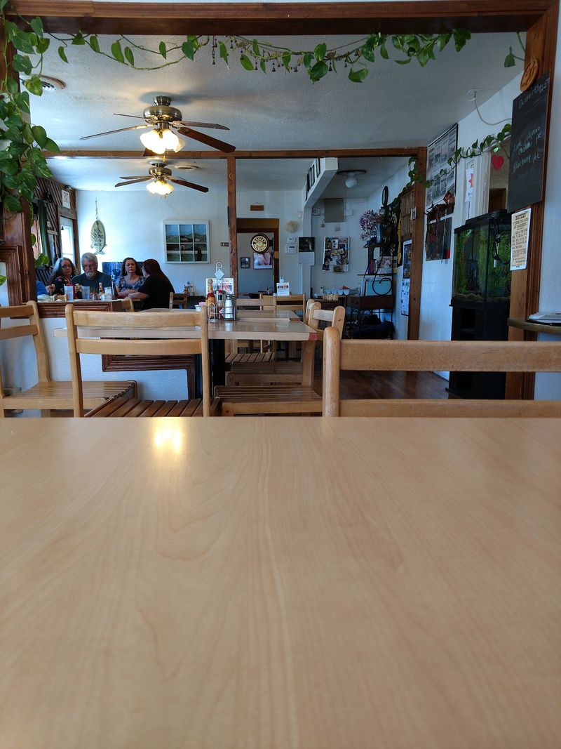 Where Regulars Have Their Favorite Tables
