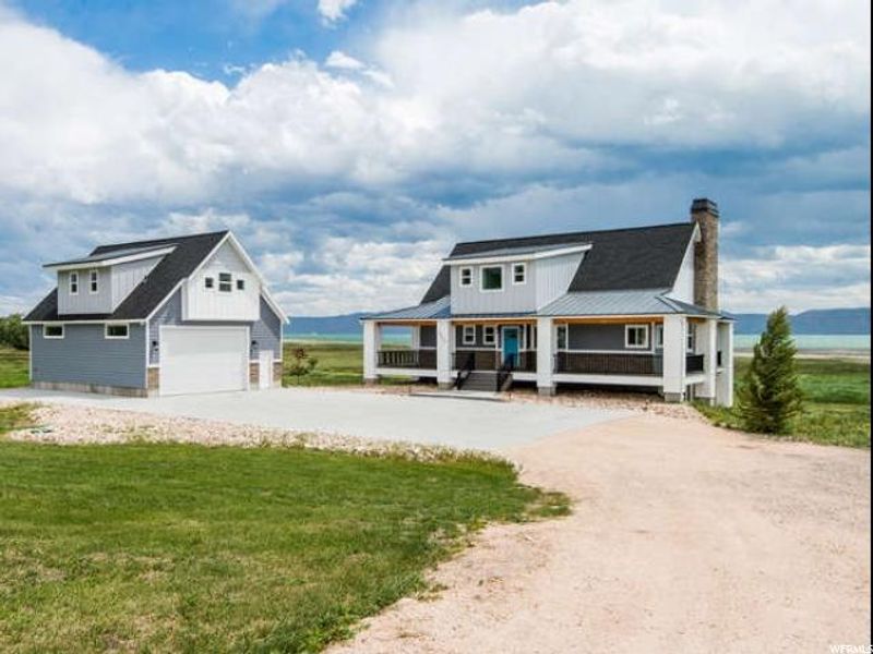 Garden City: Bear Lake Homes Beyond Summer