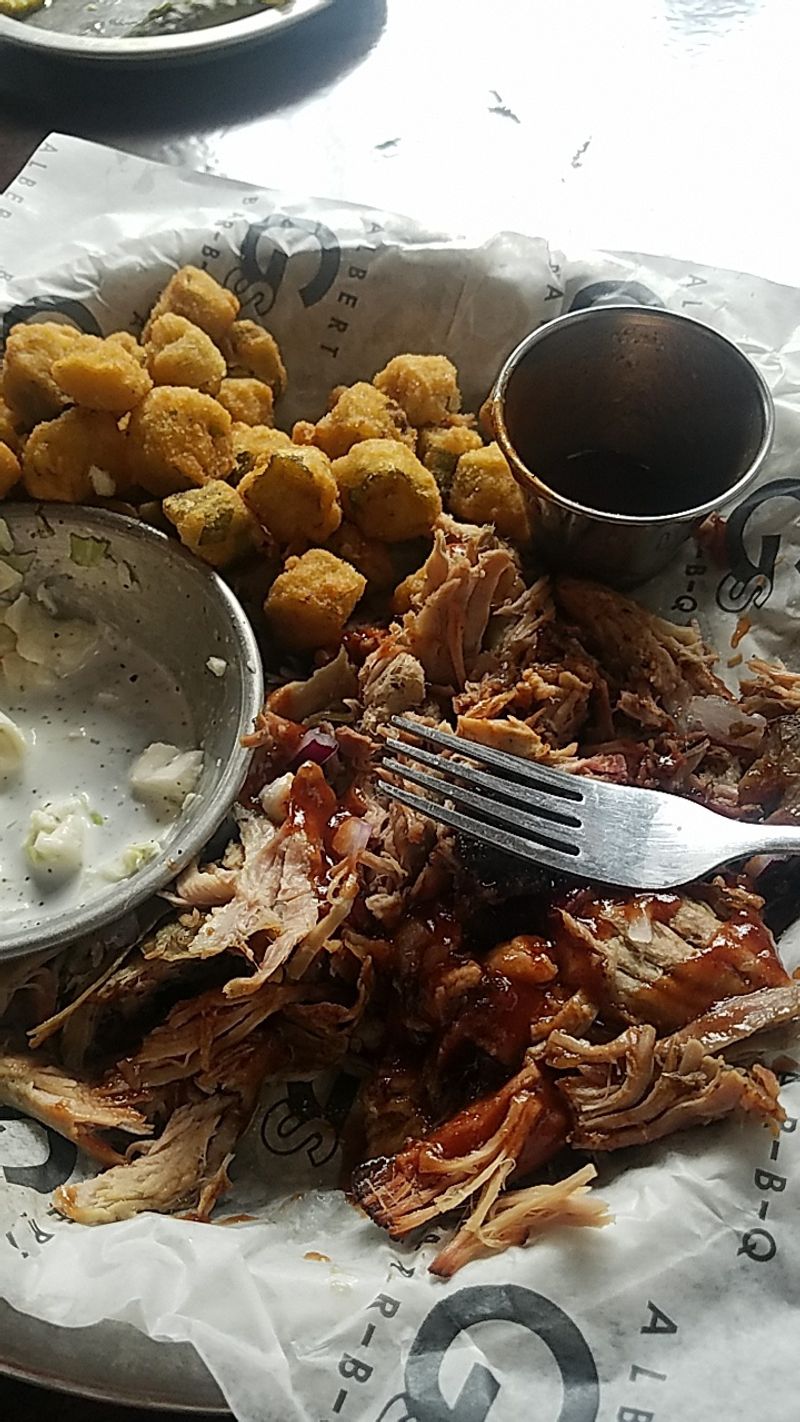 Pulled Pork Smokes Overnight