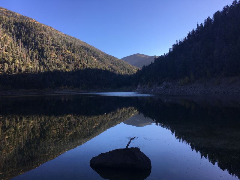 Cabresto Lake