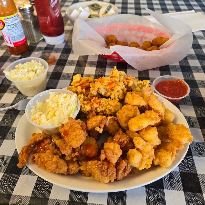 Something Fishy Seafood, Wilmington, NC