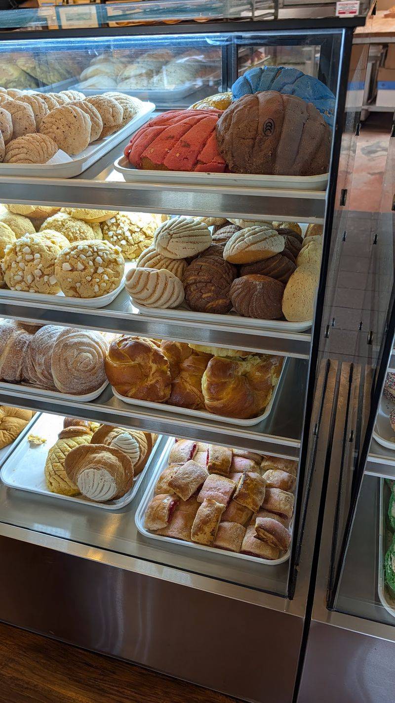 La Mascota Bakery, Los Angeles, CA