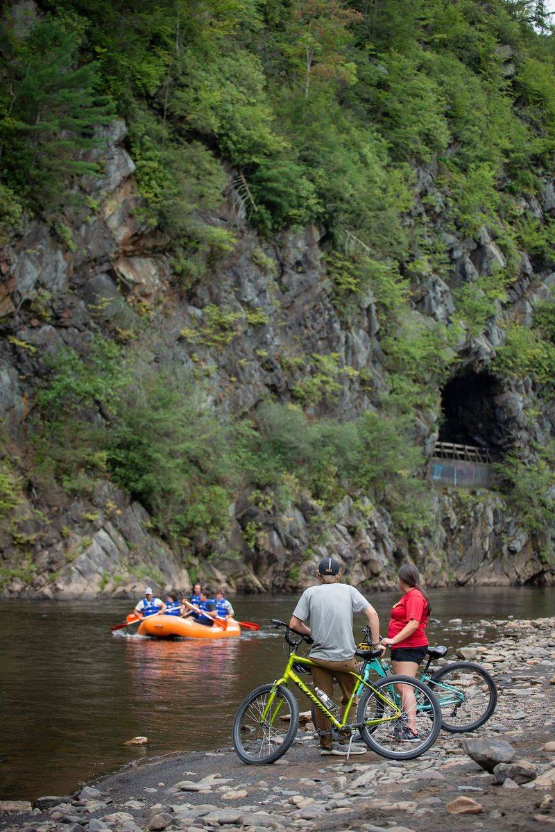 Two Wheels Instead of a Paddle