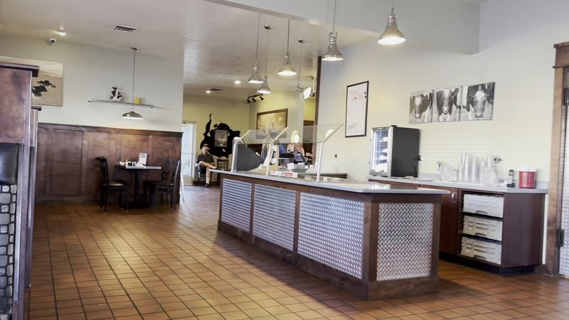 Crazy Cow Café
