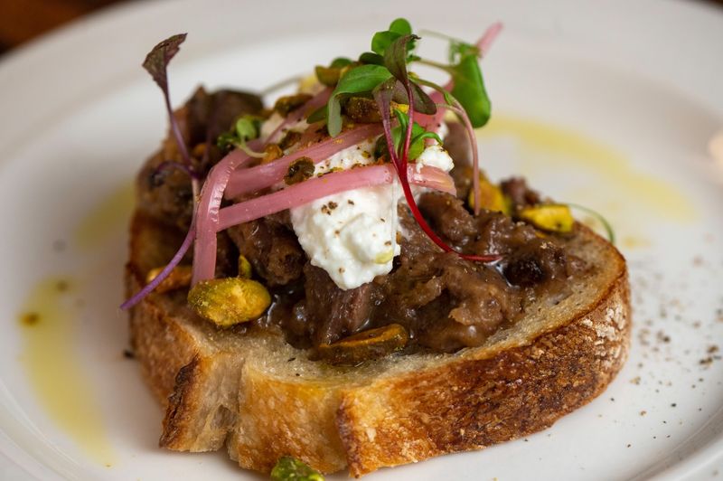 Brunch, Patio Seats, And Smart Timing