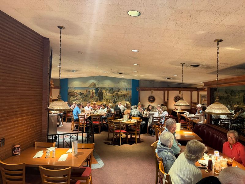 Noah's Ark Ristorante, Des Moines