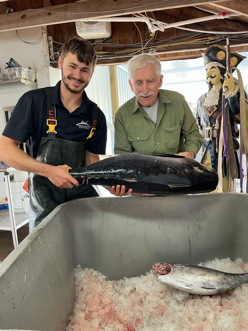 Fresh Catch Seafood - Retail and Wholesale, Wanchese, NC