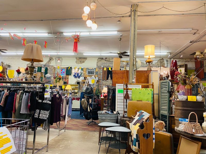 Second Chance Thrift Store, Fort Dodge