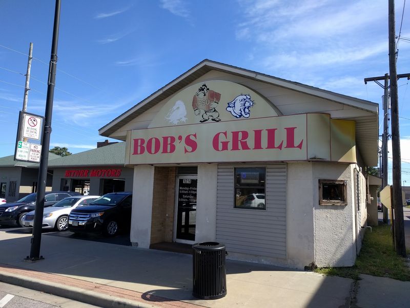 Bob's Grill Heats Up Pittsburg's Broadway