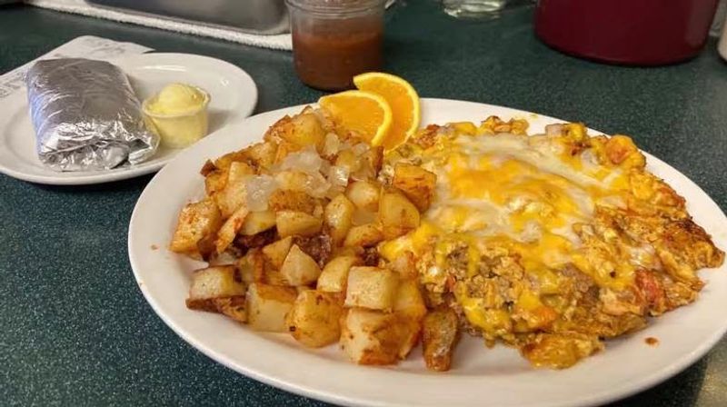The Omelet Board and Its Green Chile Temptation