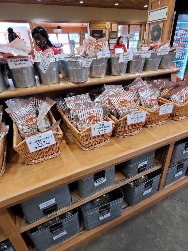 Raw Pecans For Bakers Who Mean Business