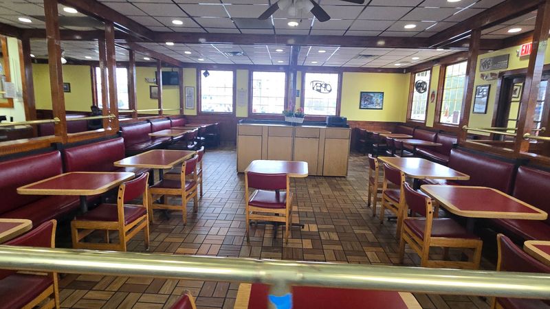 Mountain Fried Chicken, Winston-Salem, NC