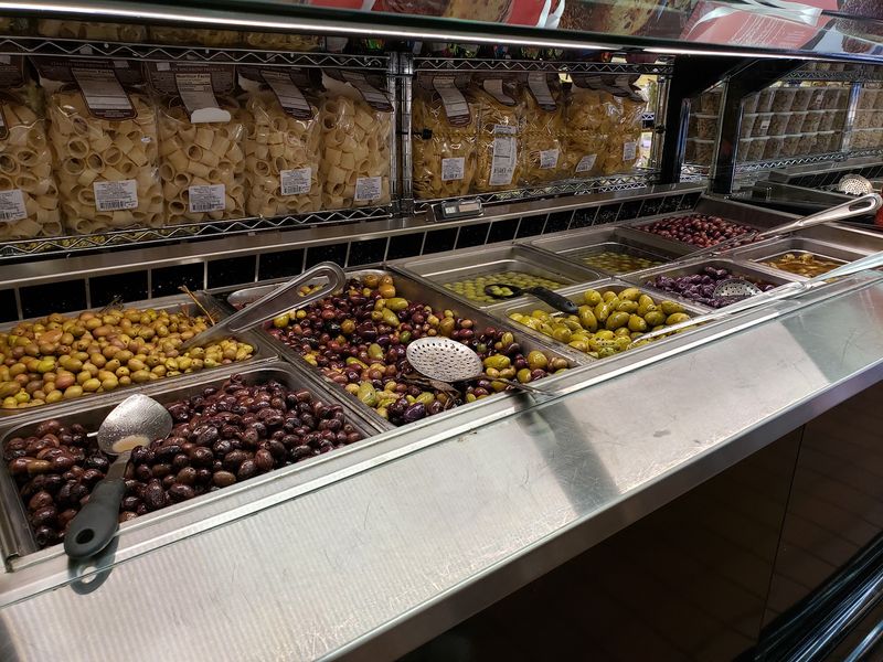 Olives and Oils That Steal More Attention Than Expected