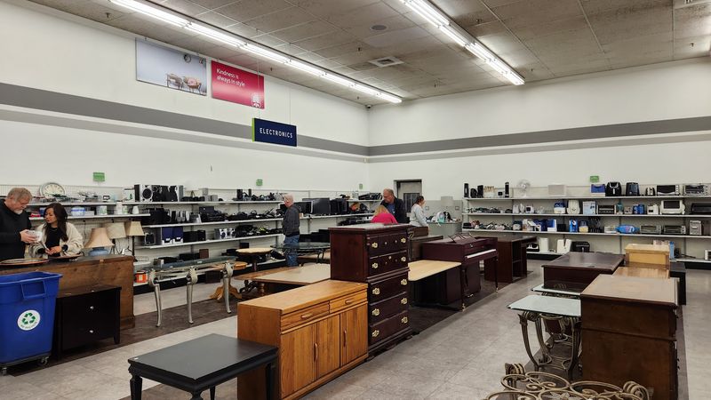 Deseret Industries Thrift Store & Donation Center, St. George