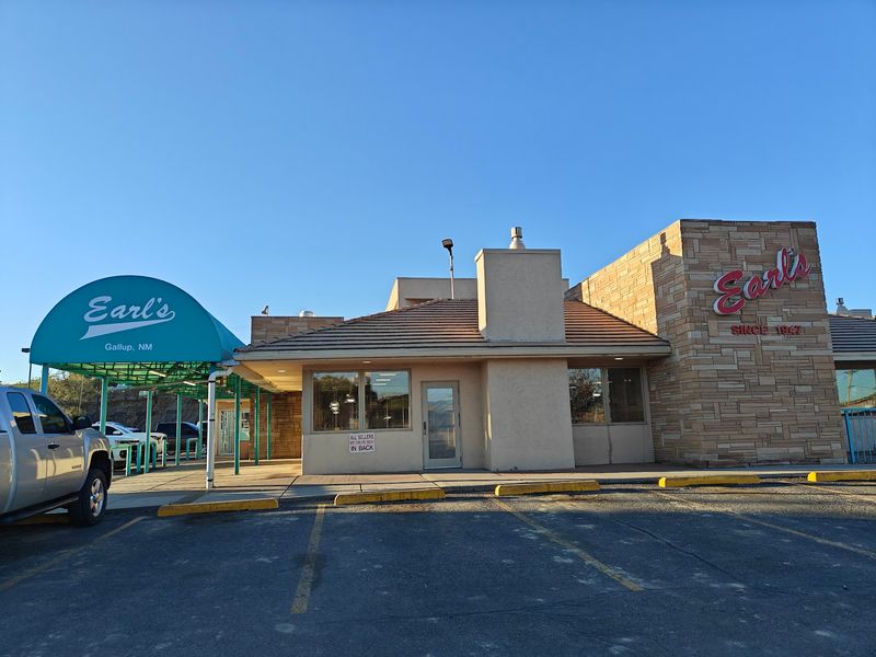 Earl's Family Restaurant