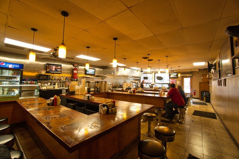 You'll Want A Stool At This Delaware Diner From 1932
