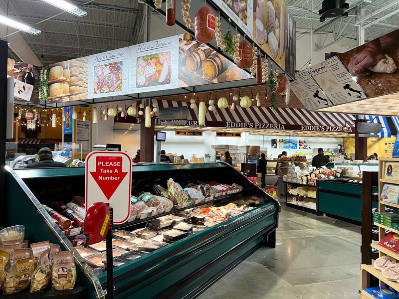 Carfagna's Market & Ristorante