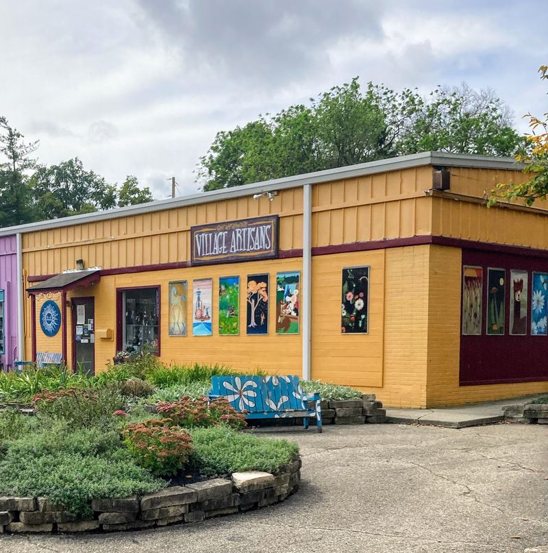 Art Strolls Give The Creative Side A Schedule