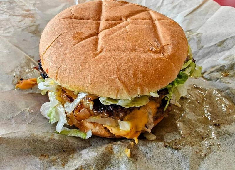 Judice Inn Keeps The Burger Simple