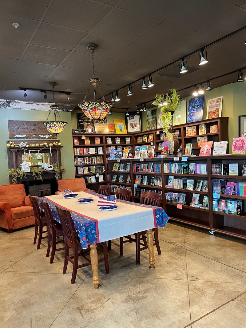 FoxTale Book Shoppe