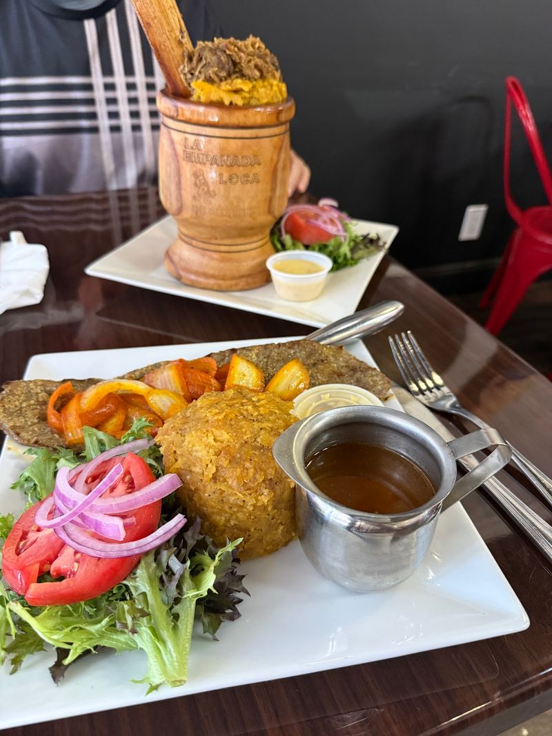 La Empanada Loca