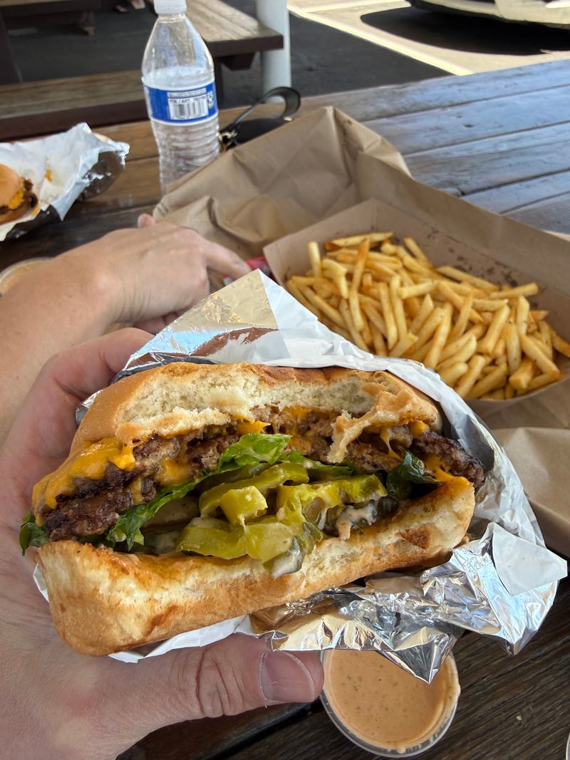 Provo Burger, Provo