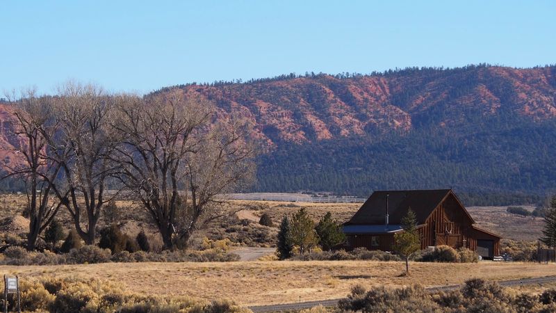 Hatch, Garfield County