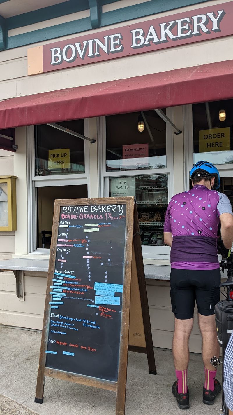 Grab-and-Go Atmosphere for Cyclists and Beachgoers