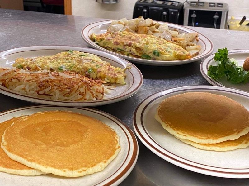 Cedar Falls Family Restaurant, Cedar Falls
