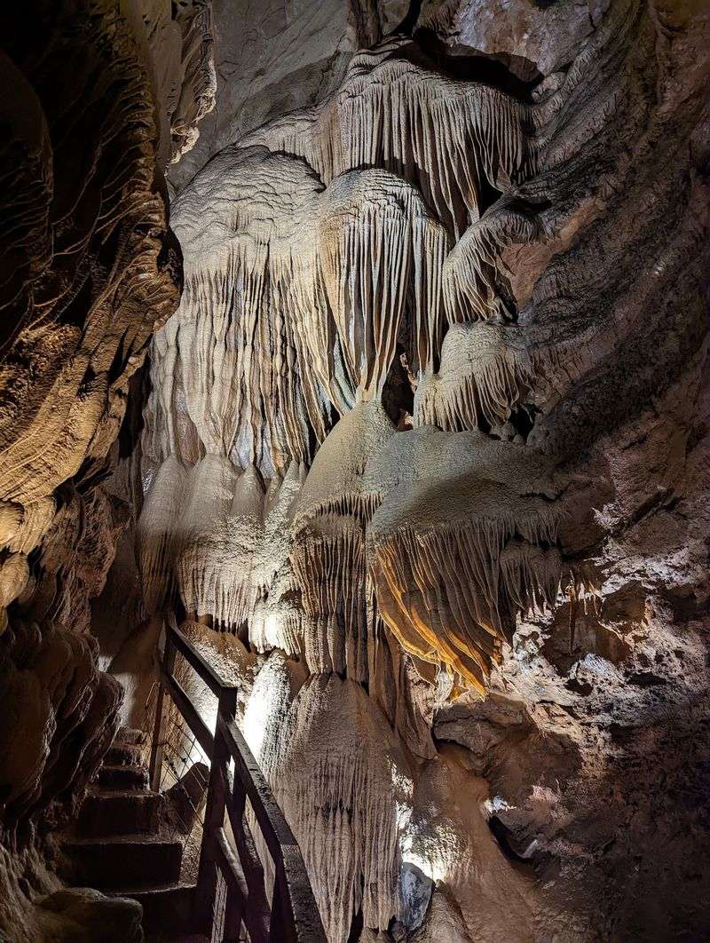 Talking Rocks Cavern