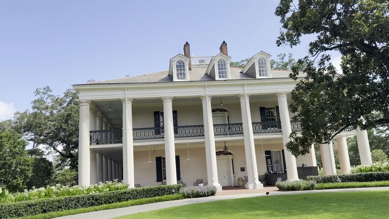 Sugarcane Still Grows At These Working Sister Estates