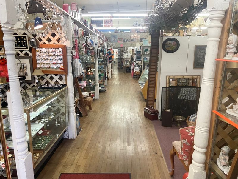 Leavenworth Antique Mall