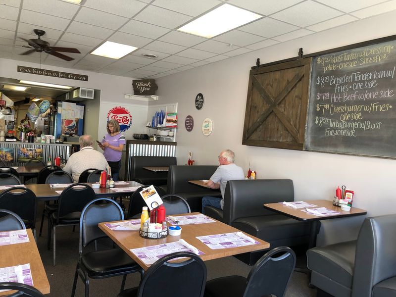Wilton Cafe, Wilton