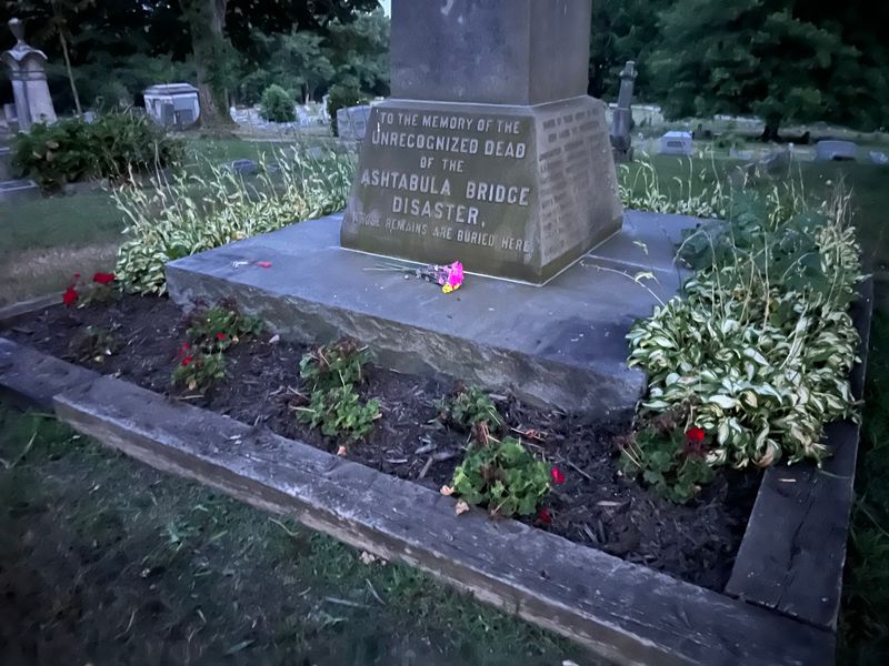 Chestnut Grove Cemetery
