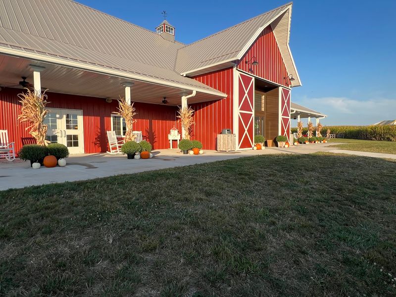 Colony Acres Family Farm, North Liberty
