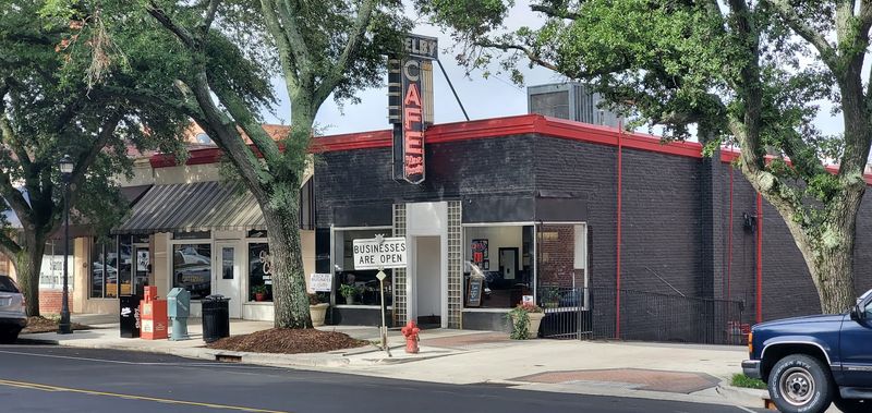 A Century-Old Breakfast Stop in Downtown Shelby