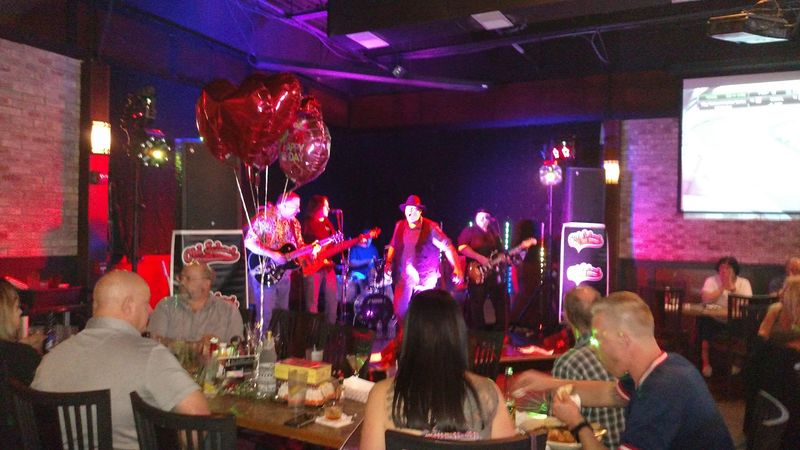 Loby's Bar & Grille
