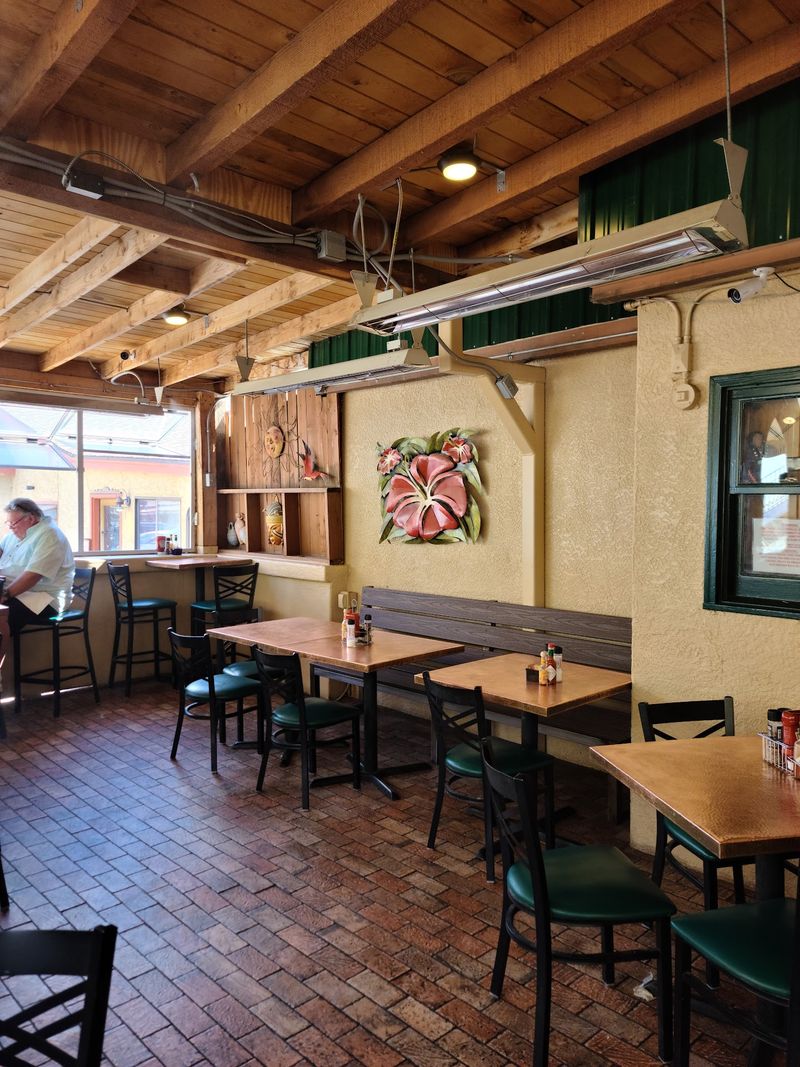 Oscar's Cafe