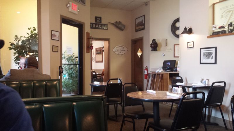 Pullman Place Family Restaurant: Comfort Food with a Railroad Name