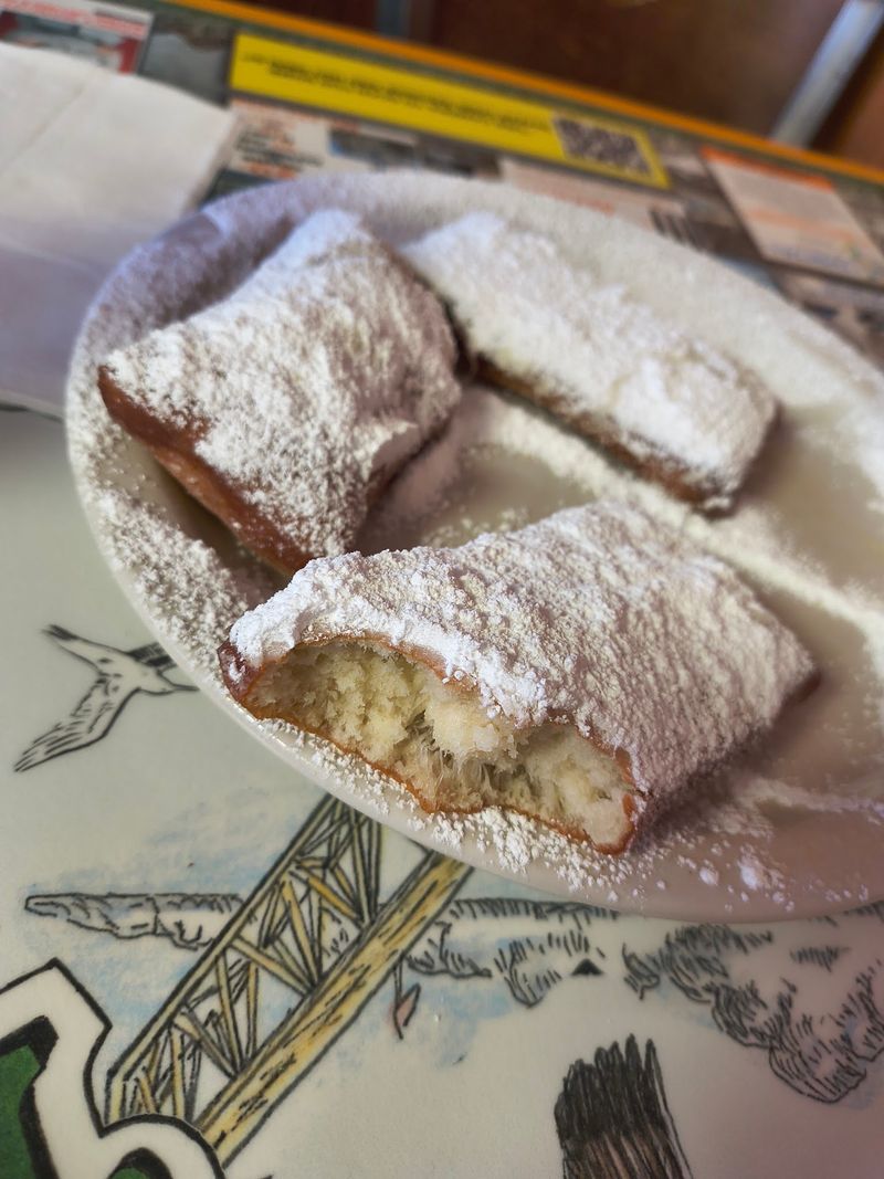 T-Coon's Restaurant Starts The Day Strong
