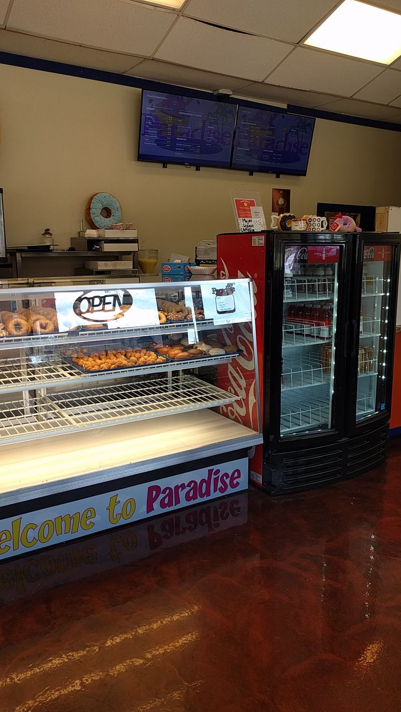 Paradise Donuts In Topeka